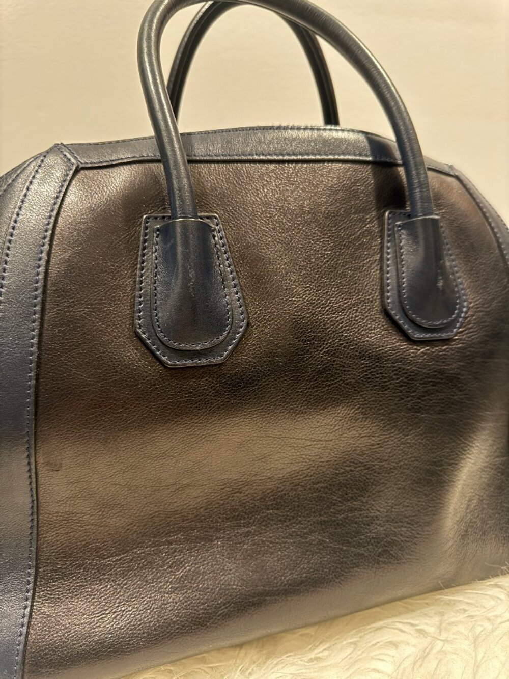 Givenchy Medium Antigona - navy-black - box leather - Picture 4 of 10